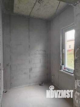 Дом 100м&sup2;, 2-этажный, участок 3 сот.  