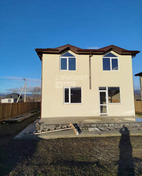 Дом 180м², 2-этажный, участок 6 сот.  