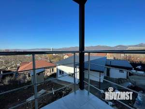 Дом 190м&sup2;, 2-этажный, участок 8 сот.  