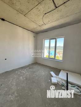 Дом 160м&sup2;, 2-этажный, участок 6 сот.  