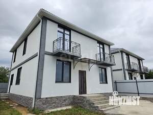 Дом 177м&sup2;, 2-этажный, участок 3 сот.  