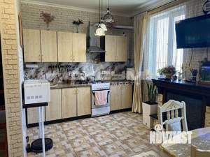 Дом 100м&sup2;, 2-этажный, участок 4 сот.  