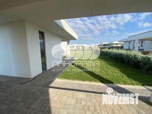 Дом 211м&sup2;, 2-этажный, участок 10 сот.  