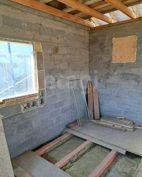 Дом 70м&sup2;, 2-этажный, участок 3 сот.  