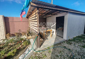 Дом 100м&sup2;, 1-этажный, участок 5 сот.  