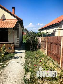 Дом 140м², 2-этажный, участок 5 сот.  