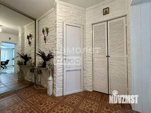 Дом 78м&sup2;, 2-этажный, участок 3 сот.  