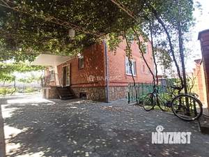 Дом 357м², 3-этажный, участок 6 сот.  