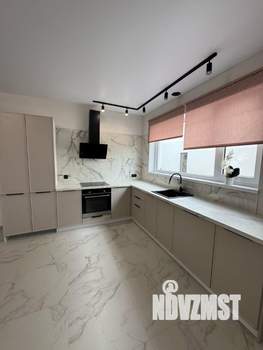 Дом 160м², 2-этажный, участок 5 сот.  