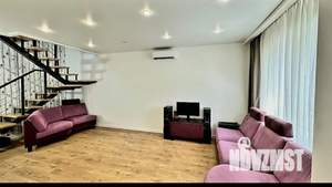 Дом 93м&sup2;, 2-этажный, участок 4 сот.  