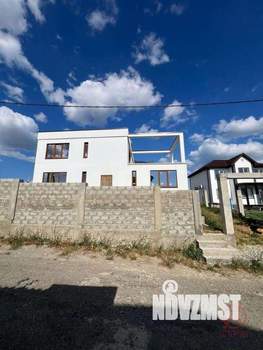 Дом 245м², 2-этажный, участок 6 сот.  