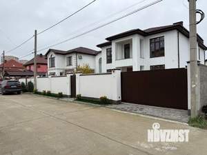 Дом 270м&sup2;, 2-этажный, участок 5 сот.  