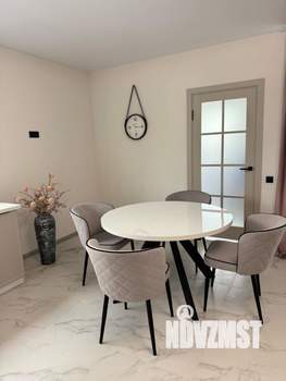 Дом 160м&sup2;, 2-этажный, участок 5 сот.  