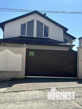 Дом 300м², 2-этажный, участок 7 сот.  