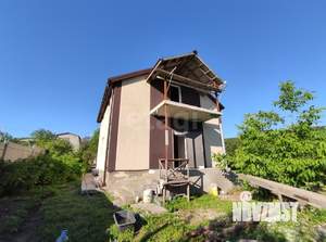 Дом 100м&sup2;, 2-этажный, участок 6 сот.  