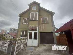 Дом 203м&sup2;, 2-этажный, участок 3 сот.  