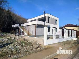 Дом 170м&sup2;, 2-этажный, участок 4 сот.  