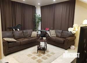 Дом 199м&sup2;, 3-этажный, участок 8 сот.  