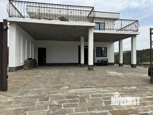 Дом 222м&sup2;, 2-этажный, участок 8 сот.  