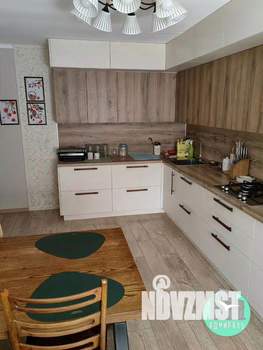 Дом 172м&sup2;, 2-этажный, участок 4 сот.  