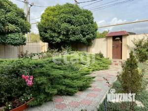 Дом 297м&sup2;, 3-этажный, участок 10 сот.  