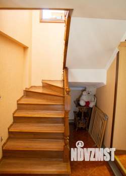 Дом 171м&sup2;, 2-этажный, участок 7 сот.  