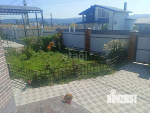 Дом 184м&sup2;, 3-этажный, участок 8 сот.  