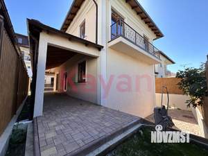 Дом 236м&sup2;, 2-этажный, участок 3 сот.  