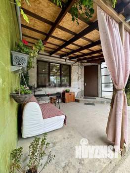 Дом 242м&sup2;, 2-этажный, участок 10 сот.  