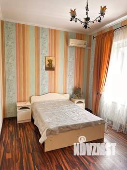 Дом 250м&sup2;, 2-этажный, участок 14 сот.  