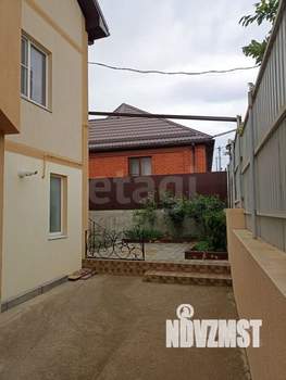 Дом 445м&sup2;, 3-этажный, участок 6 сот.  