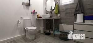 Дом 100м&sup2;, 2-этажный, участок 3 сот.  