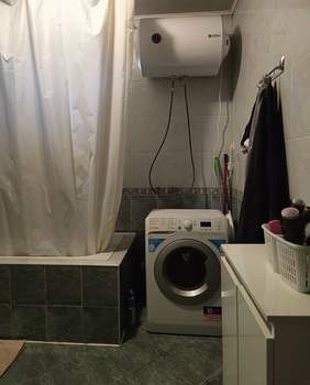 Дом 145м&sup2;, 2-этажный, участок 6 сот.  