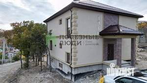 Дом 384м&sup2;, 3-этажный, участок 8 сот.  