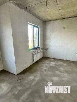 Дом 200м&sup2;, 2-этажный, участок 6 сот.  