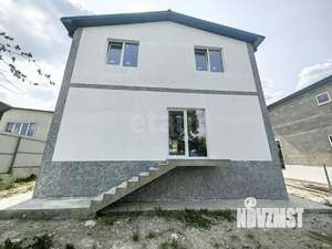 Дом 165м&sup2;, 2-этажный, участок 4 сот.  