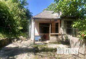 Дом 30м&sup2;, 2-этажный, участок 14 сот.  