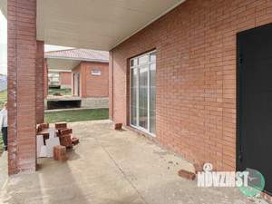 Дом 100м&sup2;, 1-этажный, участок 5 сот.  