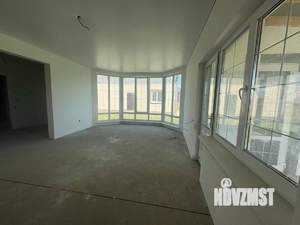 Дом 160м&sup2;, 2-этажный, участок 6 сот.  