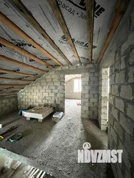 Дом 180м&sup2;, 2-этажный, участок 4 сот.  