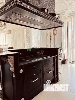 Дом 400м&sup2;, 4-этажный, участок 19 сот.  