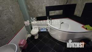 Дом 204м², 2-этажный, участок 8 сот.  