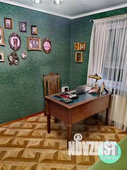 Дом 172м&sup2;, 2-этажный, участок 4 сот.  