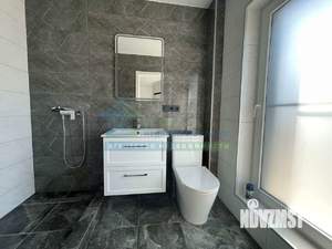 Дом 97м&sup2;, 2-этажный, участок 4 сот.  