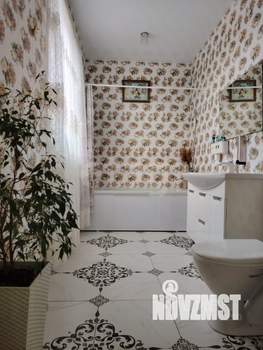 Дом 221м&sup2;, 2-этажный, участок 8 сот.  