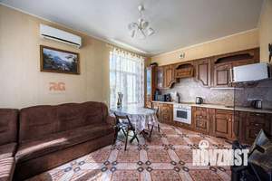 Дом 94м², 2-этажный, участок 3 сот.  