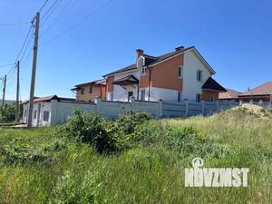 Дом 180м&sup2;, 2-этажный, участок 4 сот.  