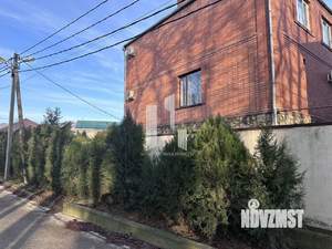 Дом 677м&sup2;, 3-этажный, участок 8 сот.  