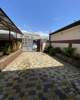 Дом 150м&sup2;, 3-этажный, участок 2 сот.  