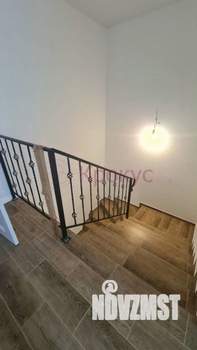 Таунхаус 140м², 2-этажный, участок 2 сот.  